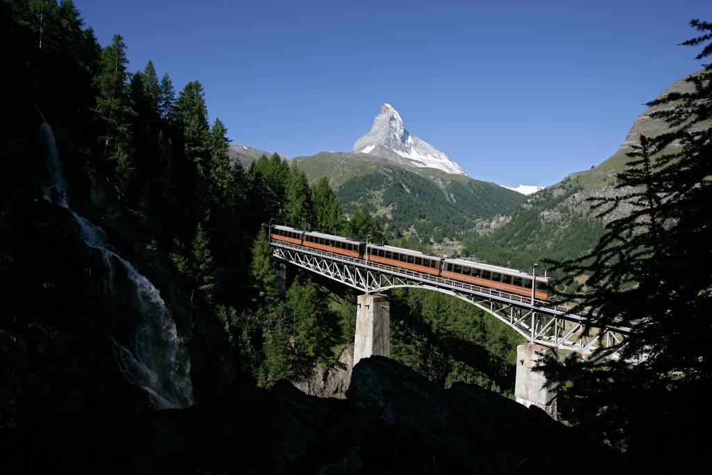 Haus Alpenschloss Zermatt Exterior foto